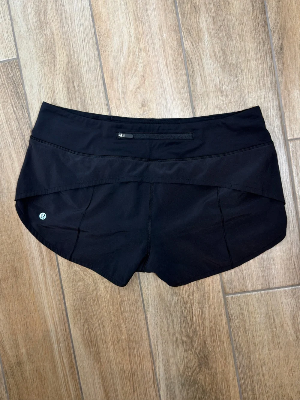Lululemon Speed Up Short Low-Rise 2.5